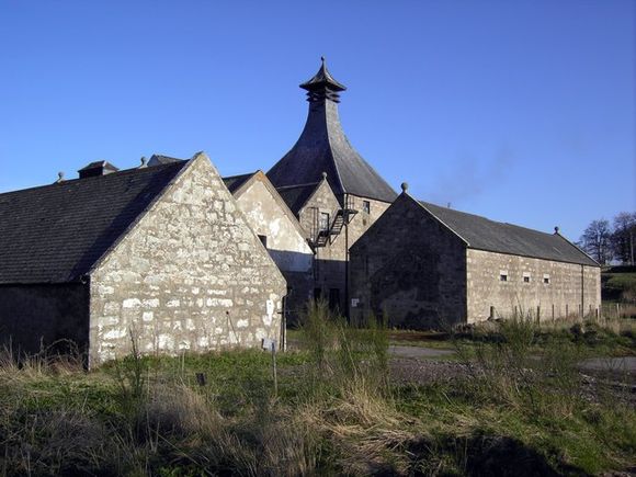 Clynelish_distillery_Ph_CC