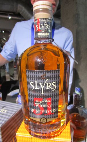 slyrs_fifty_one_51pc_wlp_16_red slyrs_fifty_one_51pc_wlp_16_red