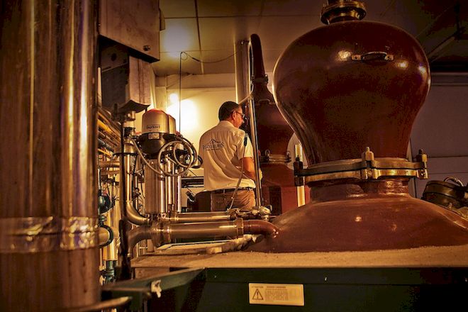 Rozelieures Distillery alambics OB pic 1b red